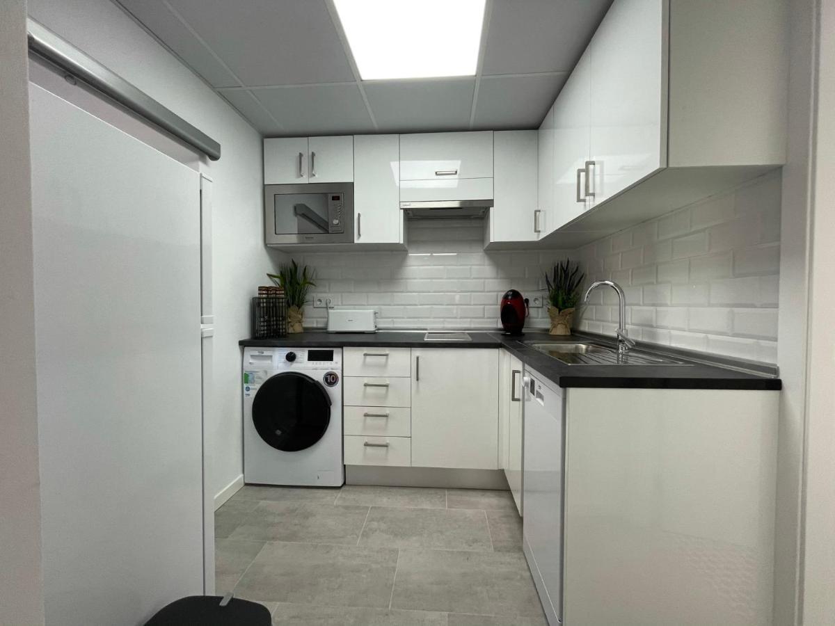 Apartamento Nebro Estrella Кадис Екстериор снимка
