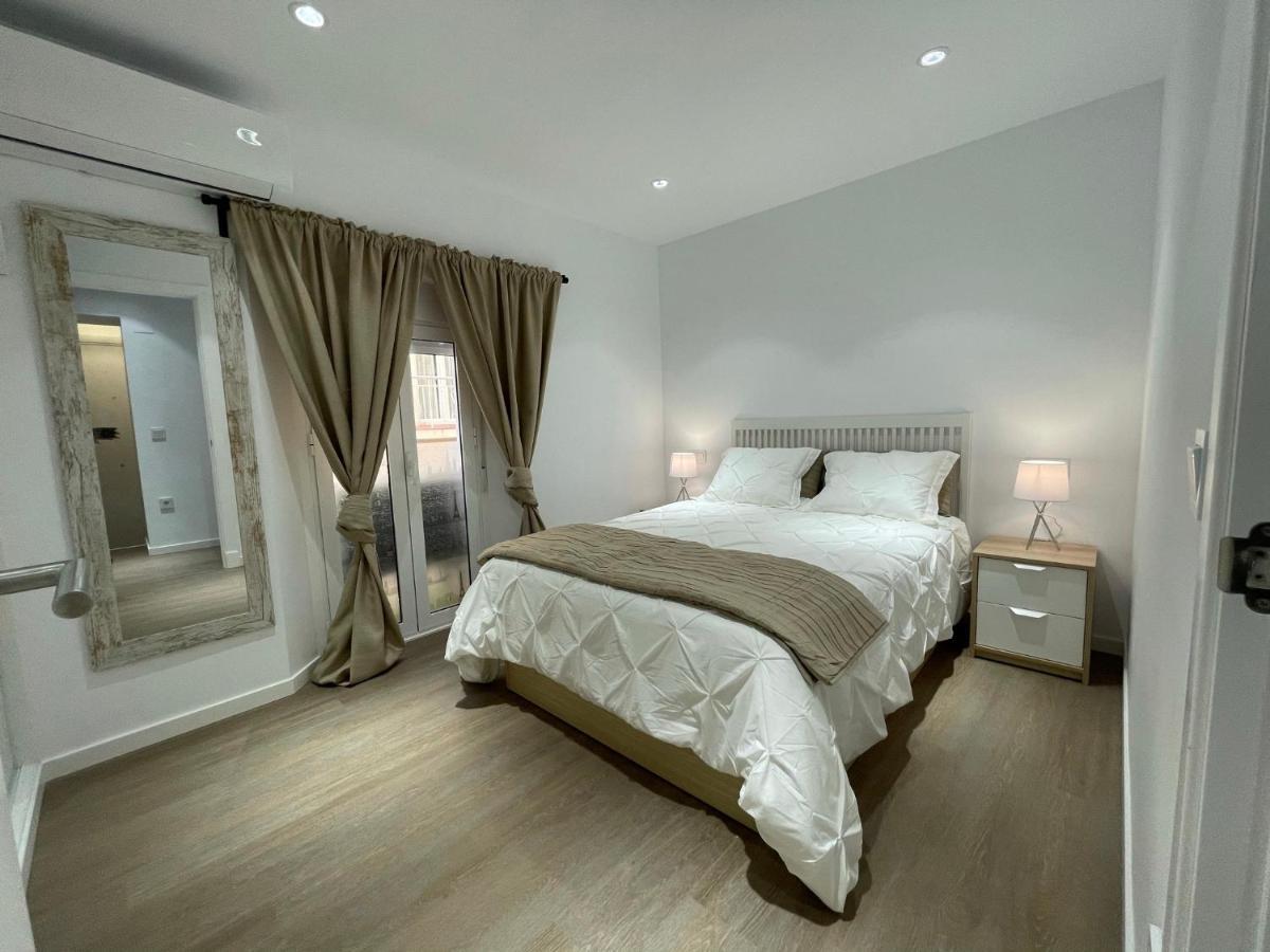 Apartamento Nebro Estrella Кадис Екстериор снимка